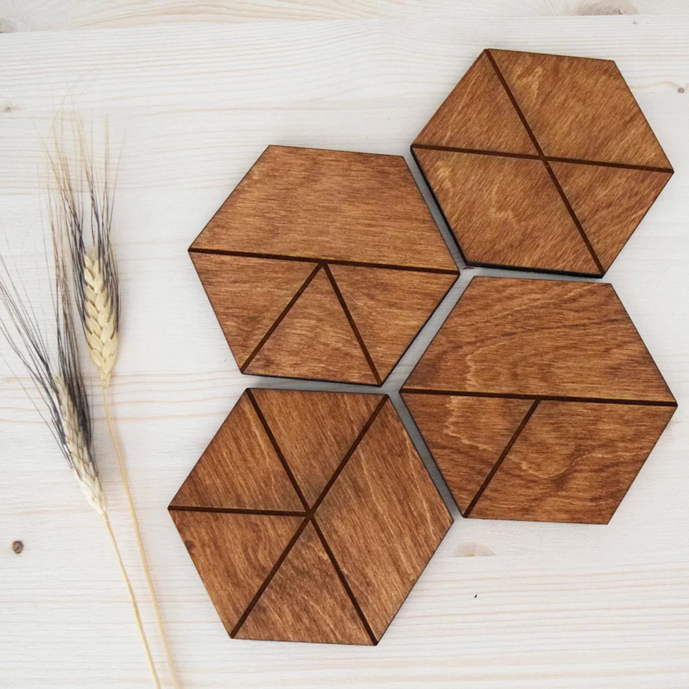 Honeycomb-shaped wood coasters