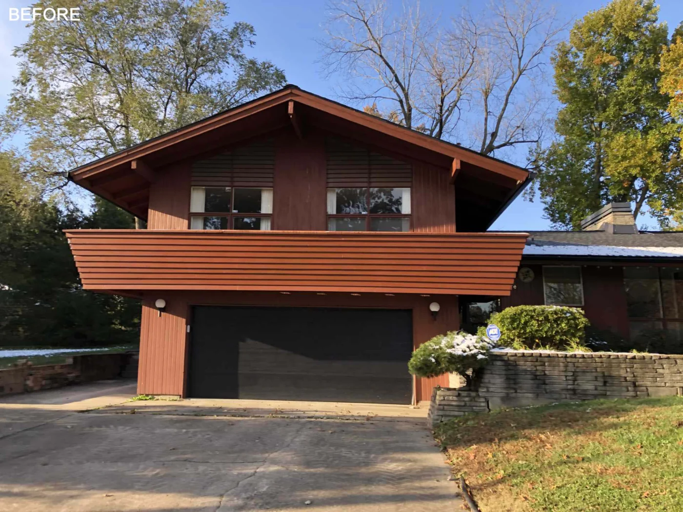 The mid-century modern house exterior before the remodel
