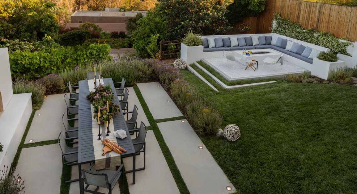 a-modern-landscape-was-designed-for-this-californian-backyard