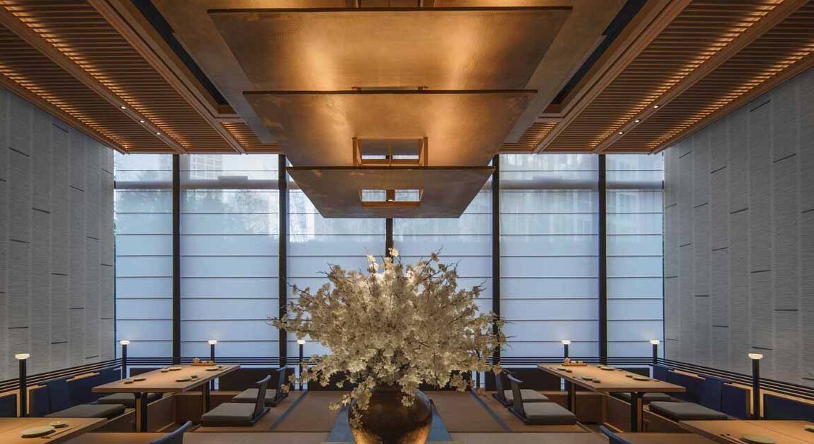 lighting-is-used-to-create-a-warm-glowing-atmosphere-for-this-restaurant