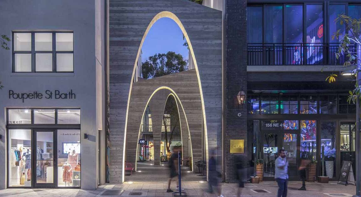 this-alley-between-buildings-was-transformed-with-a-series-of-arches