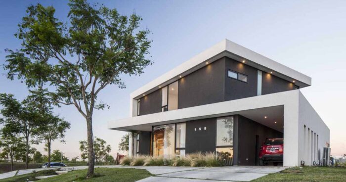 a-house-design-inspired-by-the-idea-of-turning-boxes