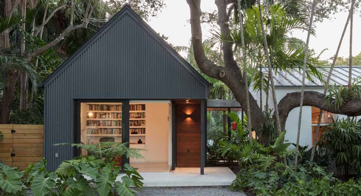 a-new-extension-adds-a-home-office-and-bedroom-to-this-miami-bungalow