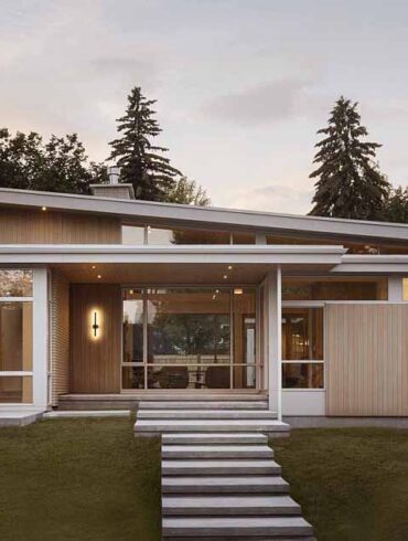 a-new-home-inspired-by-the-long,-horizontal-lines-of-the-classic-california-bungalow