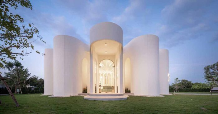 a-cafe-design-that-draws-inspiration-from-the-flowers-that-naturally-grow-on-site