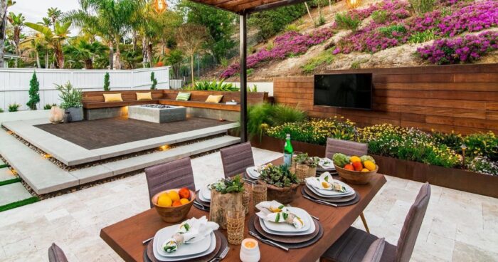 11-outdoor-dining-areas-that-will-make-you-want-to-eat-outside-every-day