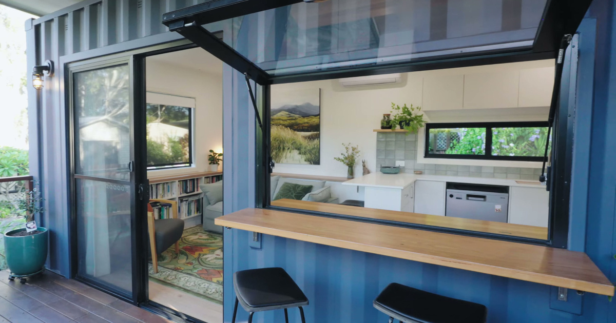 see-inside-a-thoughtful-modular-container-home-in-australia