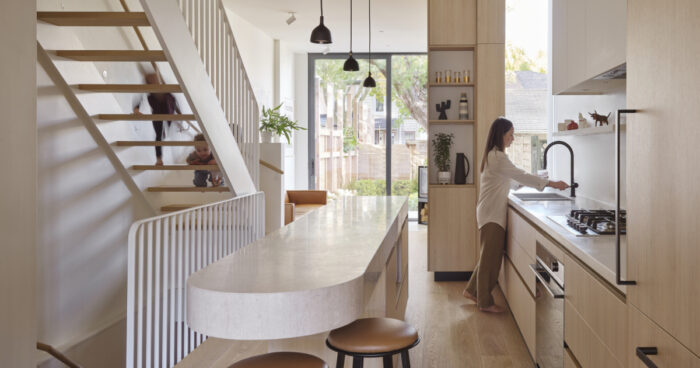 the-stairwell-that-changed-everything-in-this-victorian-home