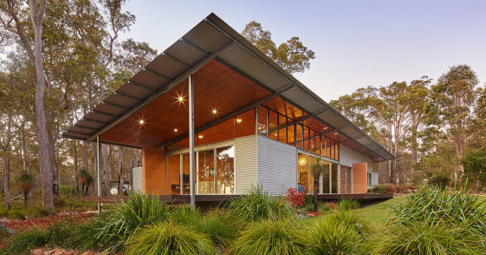 the-clever-design-behind-this-modern-forest-house