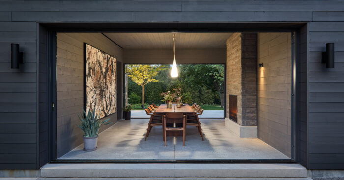 this-modern-farmhouse-reimagines-the-classic-longhouse-layout