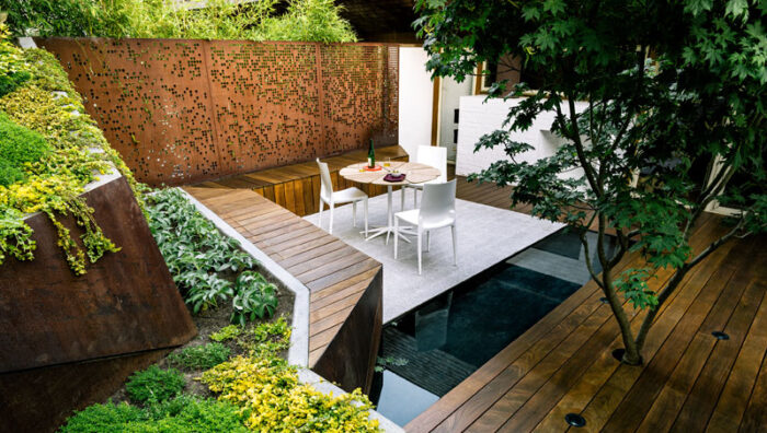 terraces-and-japanese-maples-shape-this-zen-backyard