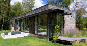 this-mobile-home-doesn’t-look-like-a-mobile-home-at-all