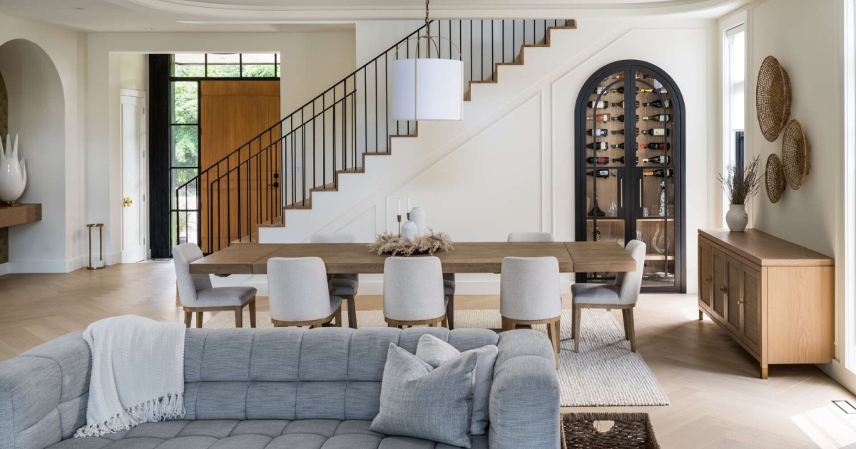 the-calm-dining-room-that-hides-a-bold-surprise-nearby