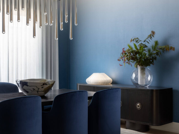 a-room-by-room-look-at-a-softly-styled,-soothing-modern-home