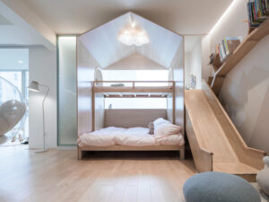 the-apartment-in-shanghai-that-swapped-bedrooms-for-connection