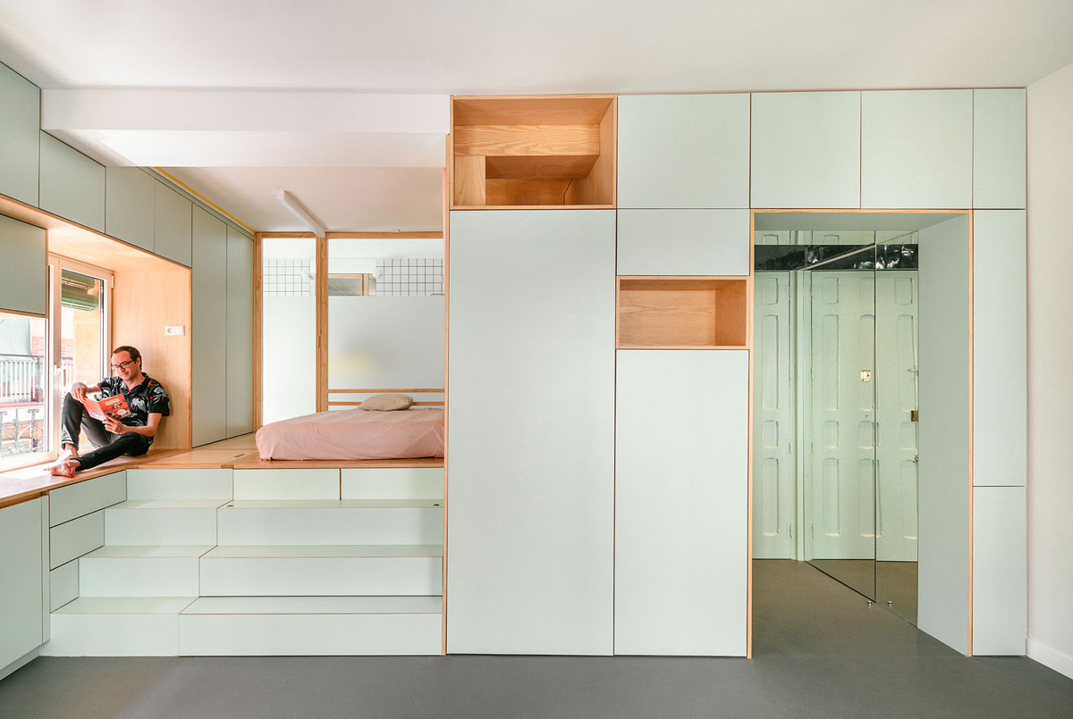 a-pocket-sized-home-with-a-raised-bedroom-and-plenty-of-storage