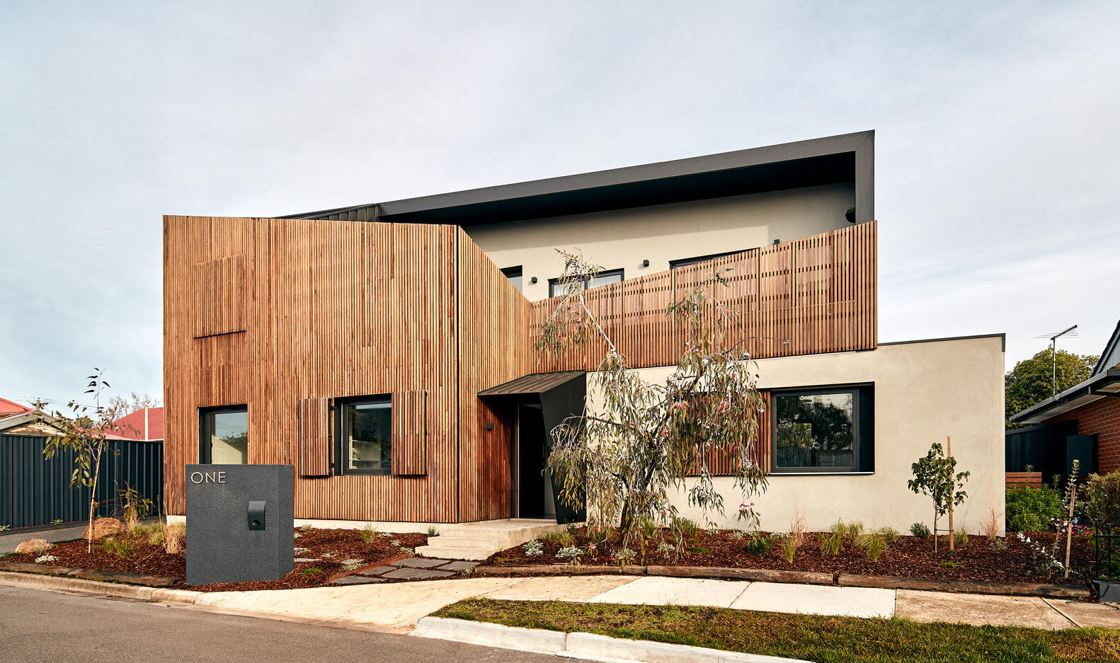 a-family-home-softens-its-modern-design-with-timber
