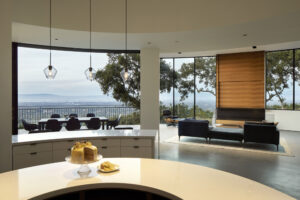 a-1960s-circular-home-gets-a-second-life-focused-entirely-on-the-view