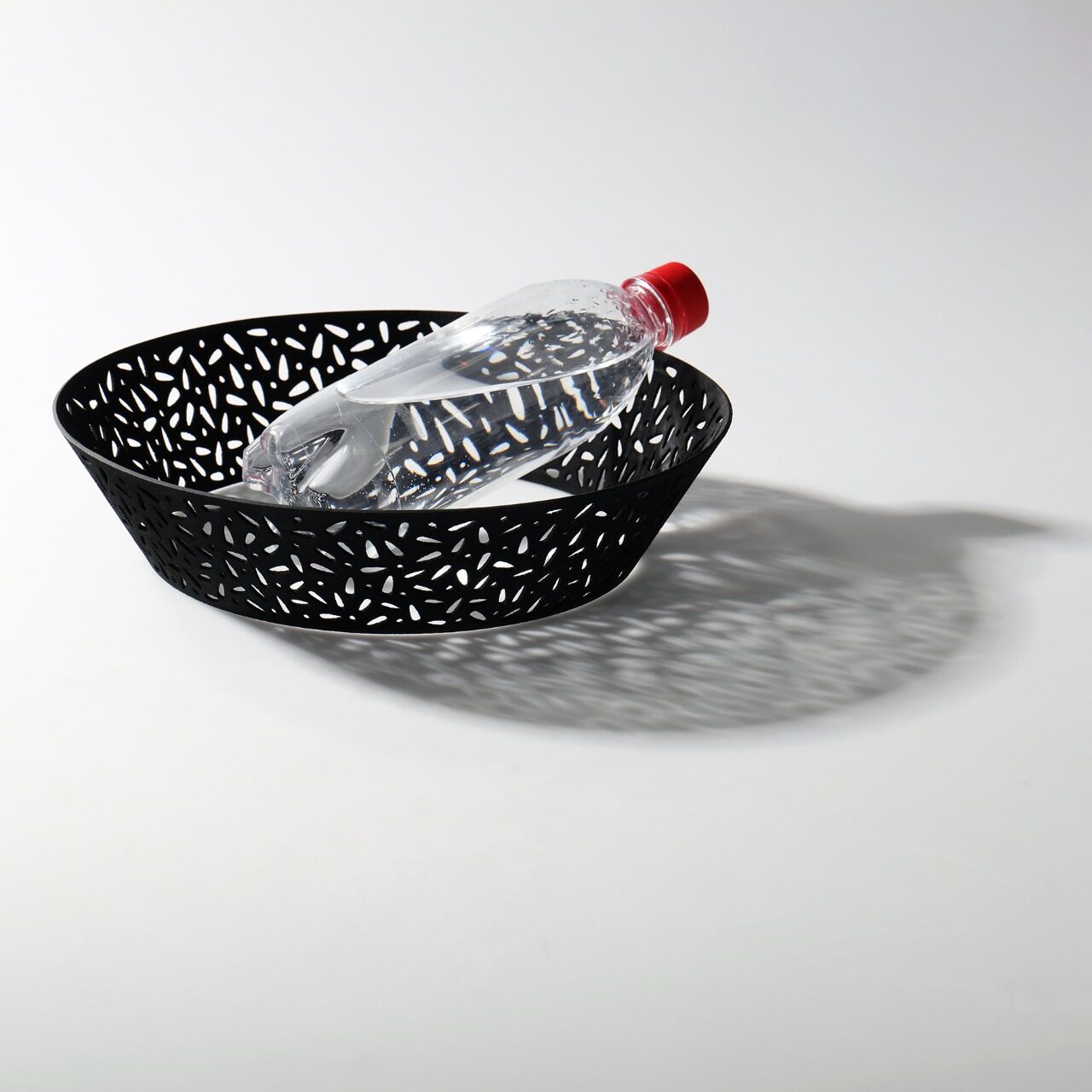 "Komorebi" / Cast Iron Bottomless Basket — 1