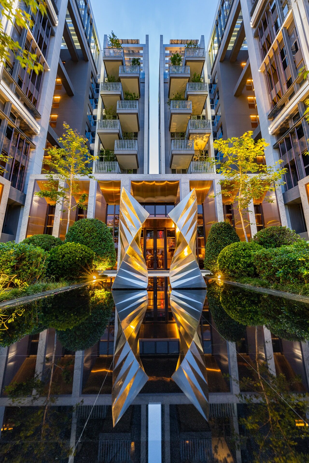 STYLE HYDE BUILDING — 7